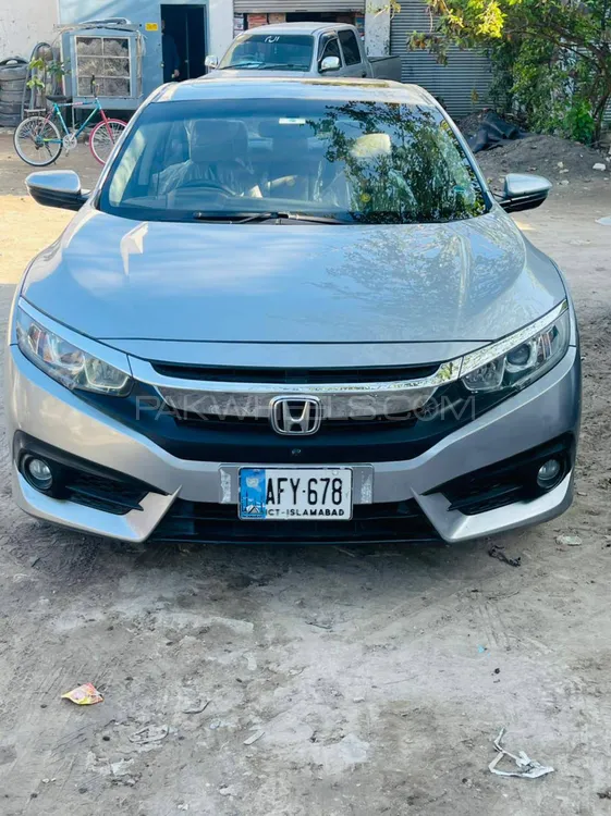 Honda Civic 2017 for Sale in Peshawar Image-1