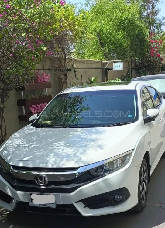 Honda Civic 2017 for Sale in Karachi Image-1
