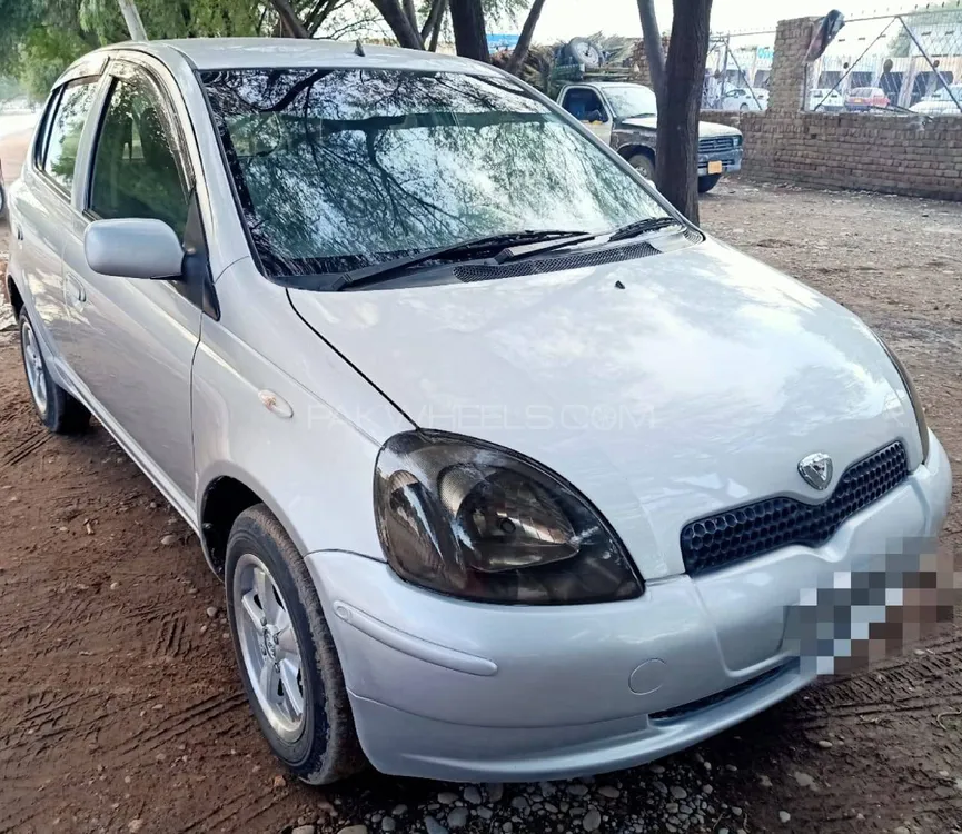 Toyota Vitz 2008 for Sale in Kohat Image-1
