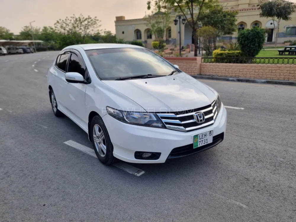Honda City 2015 for Sale in Lahore Image-1