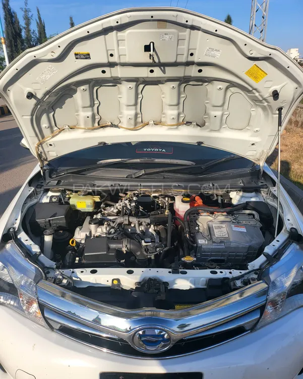 Toyota Corolla Axio 2014 for Sale in Islamabad Image-1