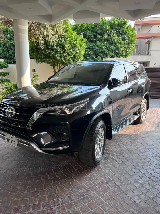 Toyota Fortuner 2021 for Sale in Lahore Image-1