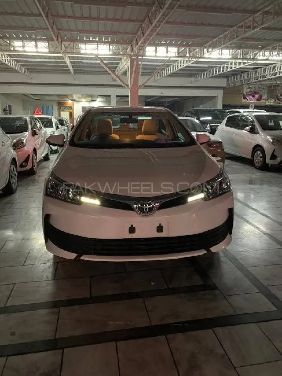 Toyota Corolla 2020 for Sale in Peshawar Image-1