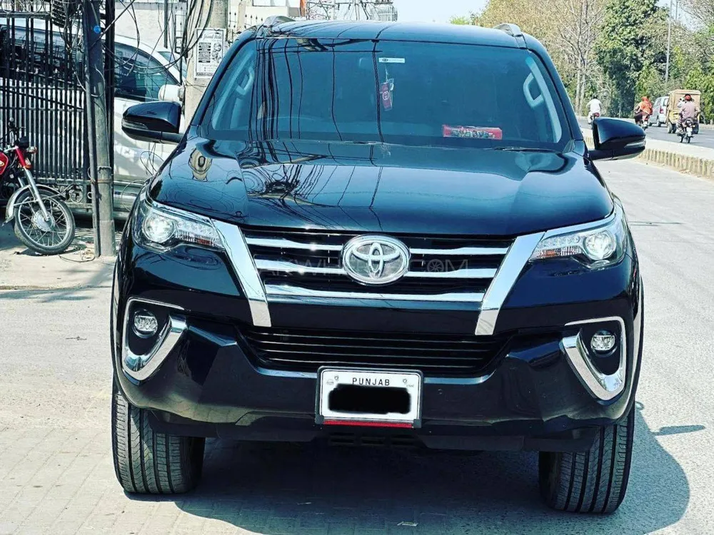 Toyota Fortuner 2021 for Sale in Lahore Image-1