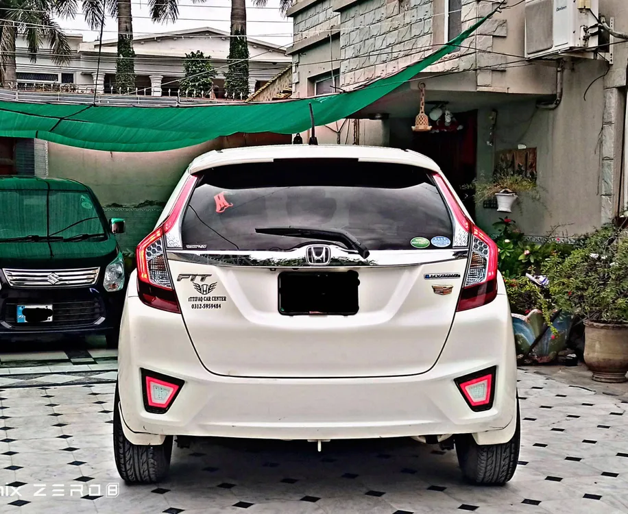 Honda Fit 2014 for Sale in Peshawar Image-1