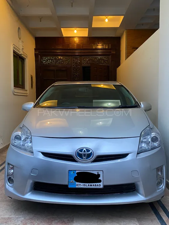 Toyota Prius 2010 for Sale in Islamabad Image-1
