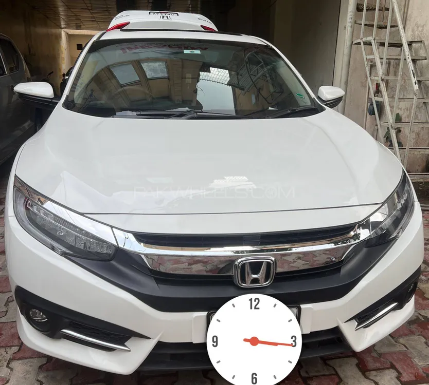 Honda Civic 2020 for Sale in Peshawar Image-1