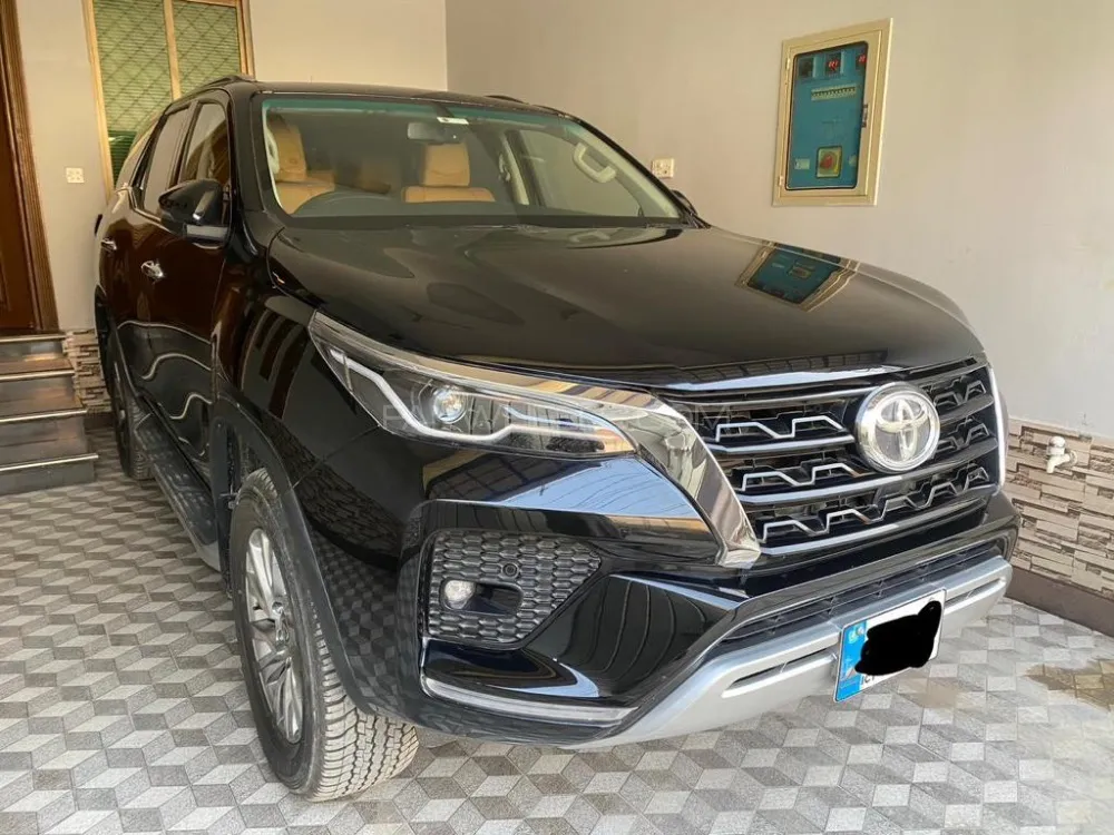 Toyota Fortuner 2022 for Sale in Faisalabad Image-1