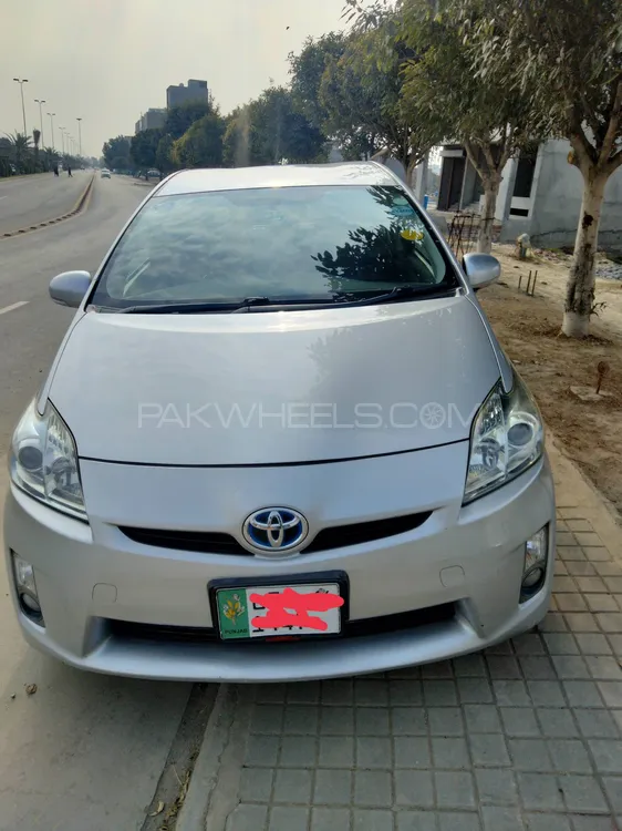 Toyota Prius 2010 for Sale in Lahore Image-1