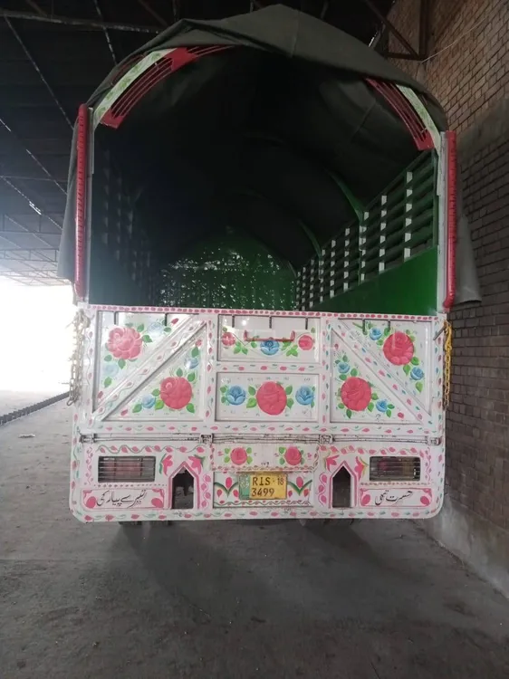 Hino 300 Series 2018 for Sale in Islamabad Image-1
