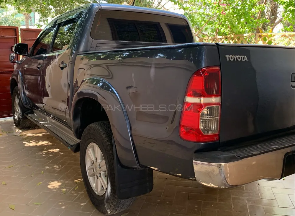 Toyota Hilux 2012 for Sale in Lahore Image-1