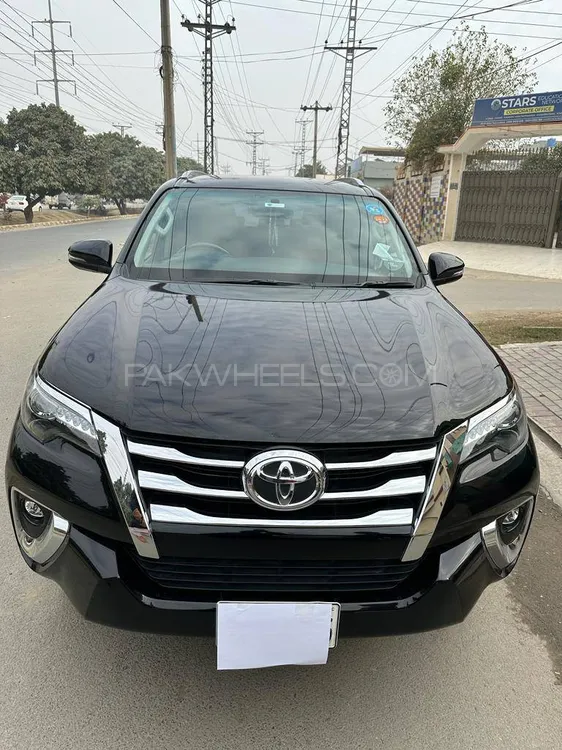 Toyota Fortuner 2021 for Sale in Lahore Image-1