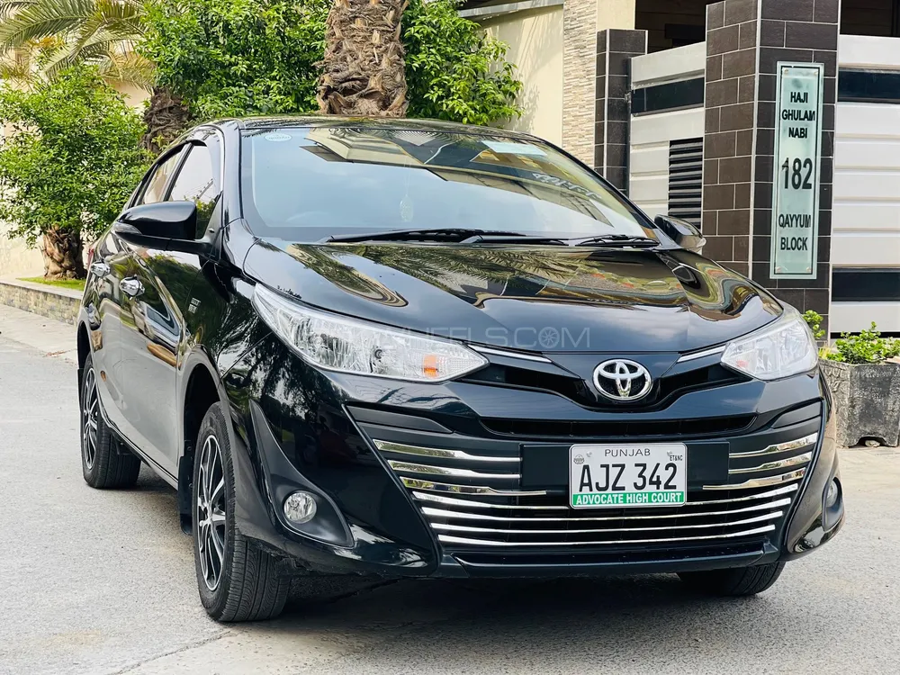 Toyota Yaris Sedan 2022 for Sale in Lahore Image-1