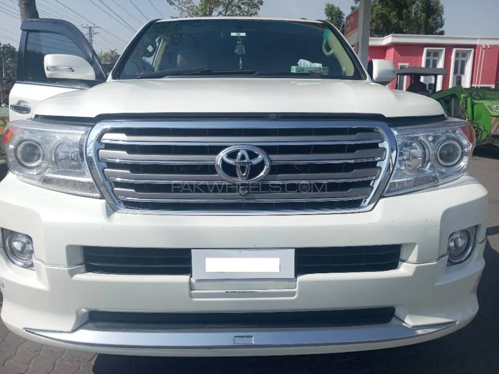Toyota Land Cruiser 2013 for Sale in Gujranwala Image-1