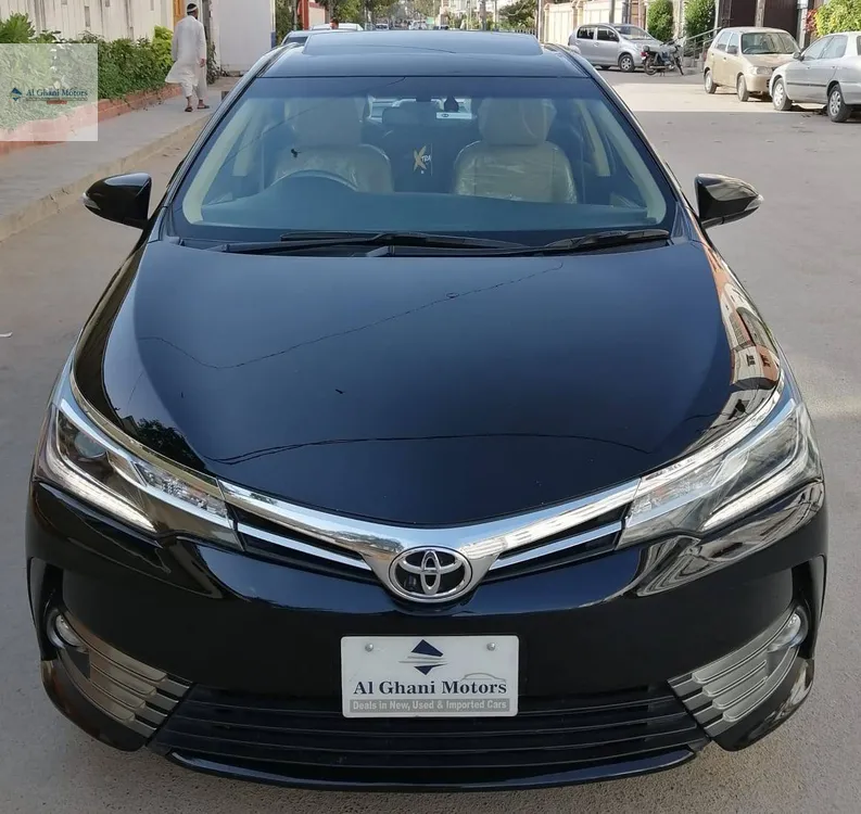 Toyota Corolla 2018 for Sale in Karachi Image-1