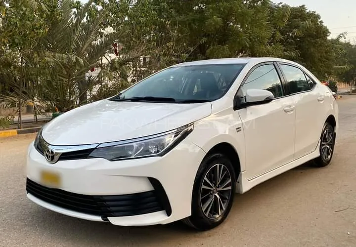 Toyota Corolla 2018 for Sale in Karachi Image-1