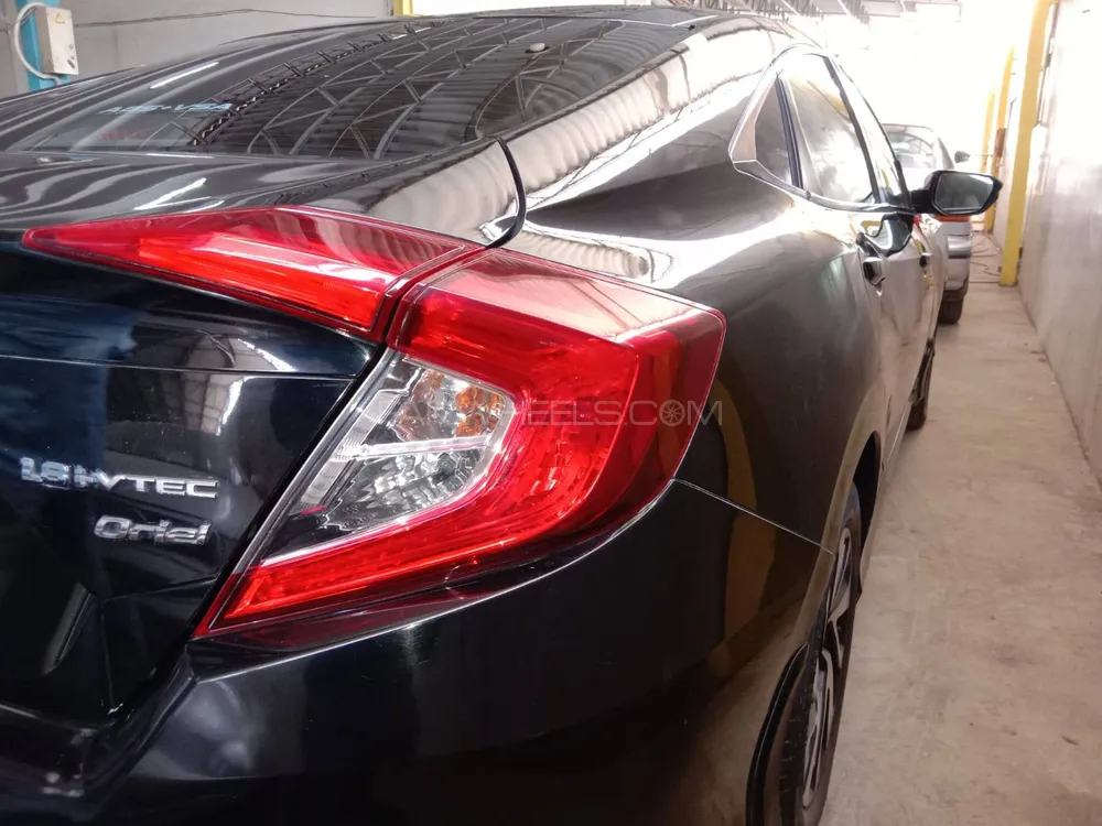 Honda Civic 2017 for Sale in Karachi Image-1