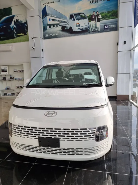 Hyundai Staria 2023 for Sale in Quetta Image-1