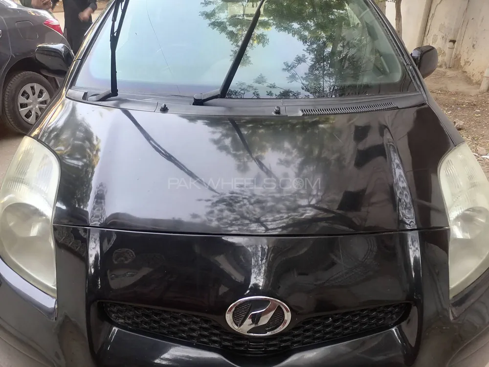 Toyota Vitz 2007 for Sale in Karachi Image-1