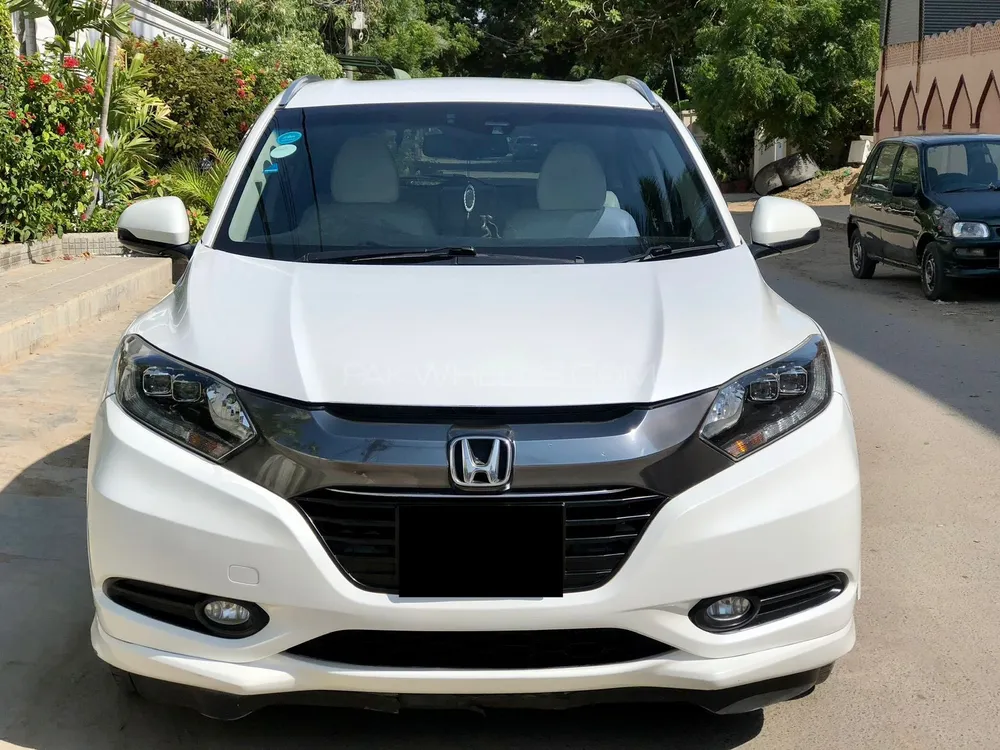 Honda Vezel 2014 for Sale in Karachi Image-1