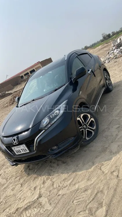 Honda Vezel 2018 for Sale in Lahore Image-1