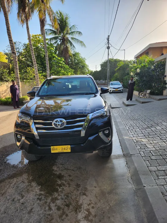 Toyota Fortuner 2019 for Sale in Karachi Image-1
