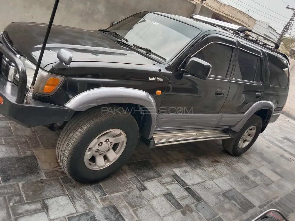 Toyota Surf 2002 for Sale in Lahore Image-1