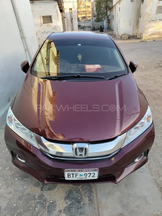 Honda Grace Hybrid 2015 for Sale in Karachi Image-1