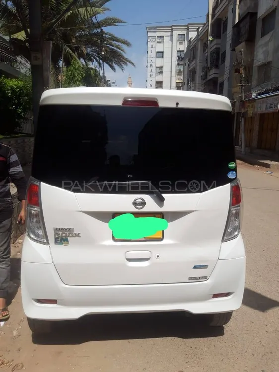 Nissan Roox 2014 for Sale in Karachi Image-1