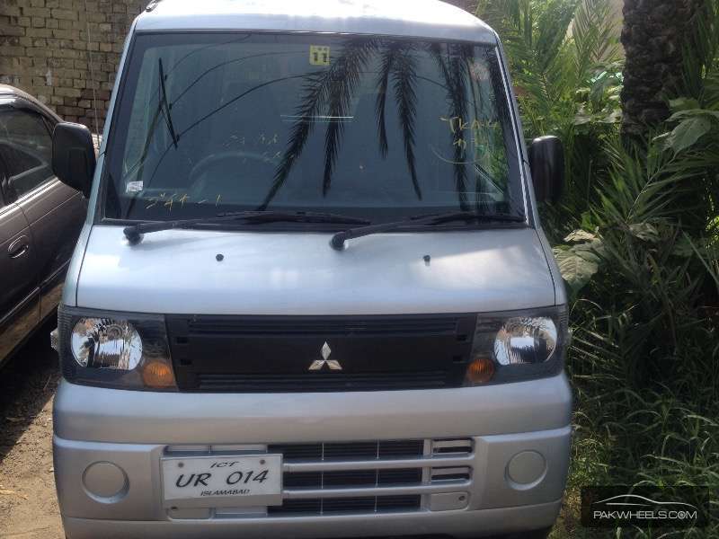 Mitsubishi Minicab Bravo 2009 for Sale in Other Image-1