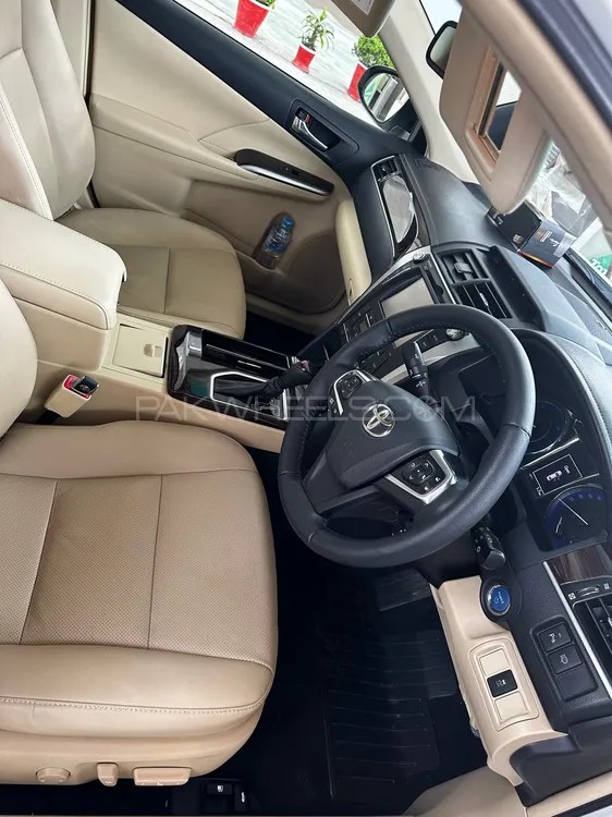Toyota Camry 2015 for Sale in Peshawar Image-1