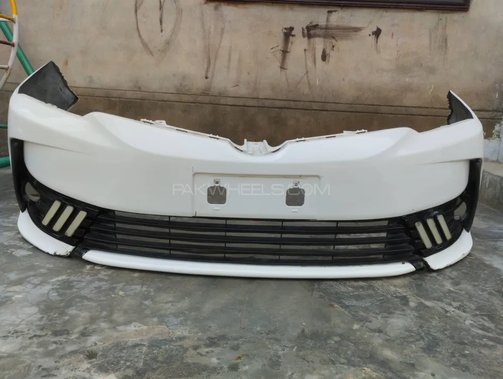 Corrola Gli facelift genuine bumpers Image-1