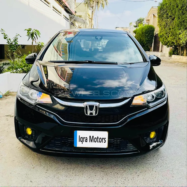 Honda Fit 2013 for Sale in Karachi Image-1