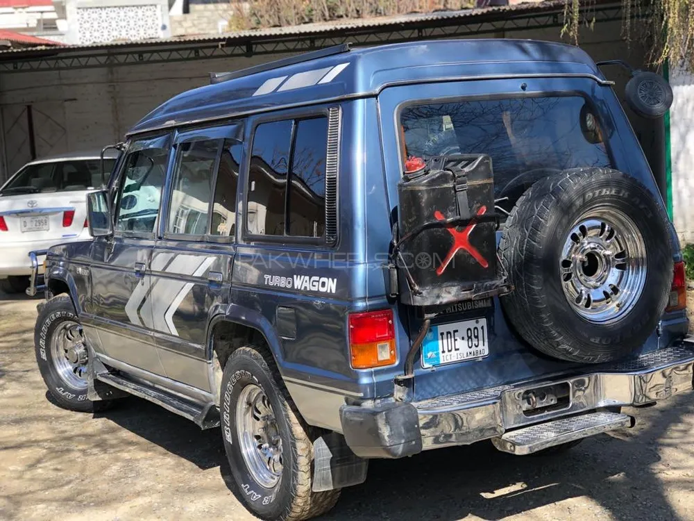Mitsubishi Pajero 1990 for Sale in Mansehra Image-1