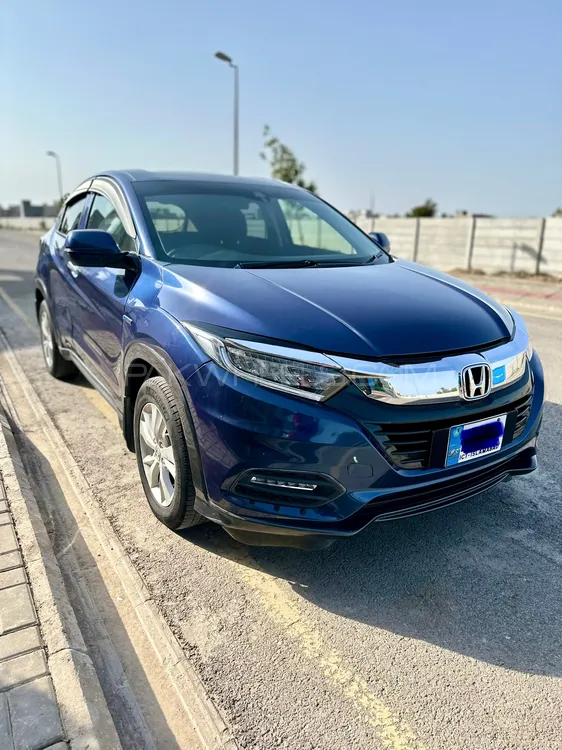 Honda Vezel 2014 for Sale in Lahore Image-1