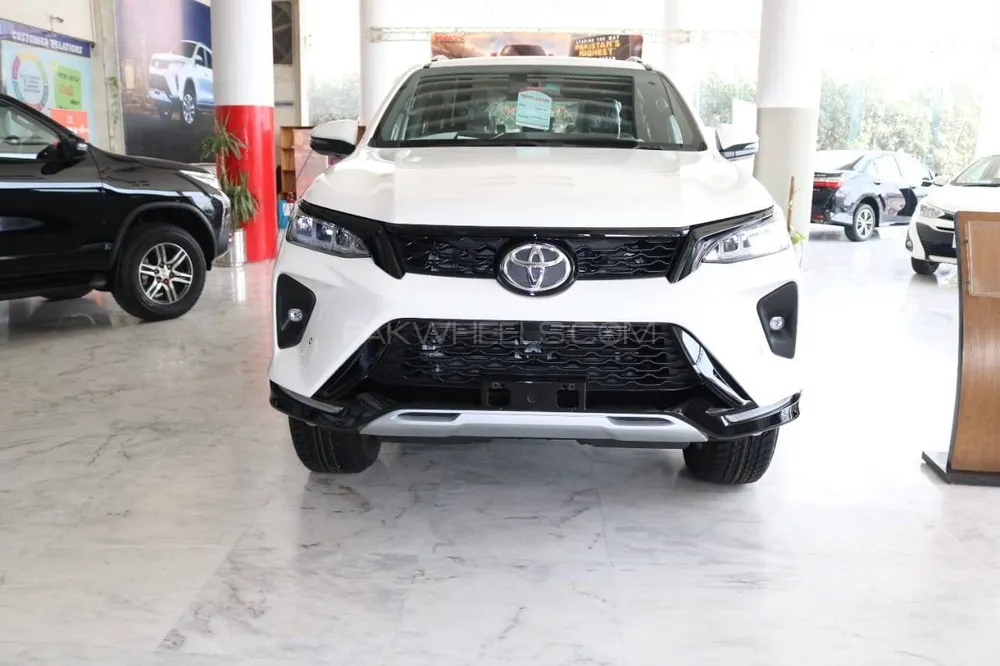 Toyota Fortuner 2023 for Sale in Lahore Image-1