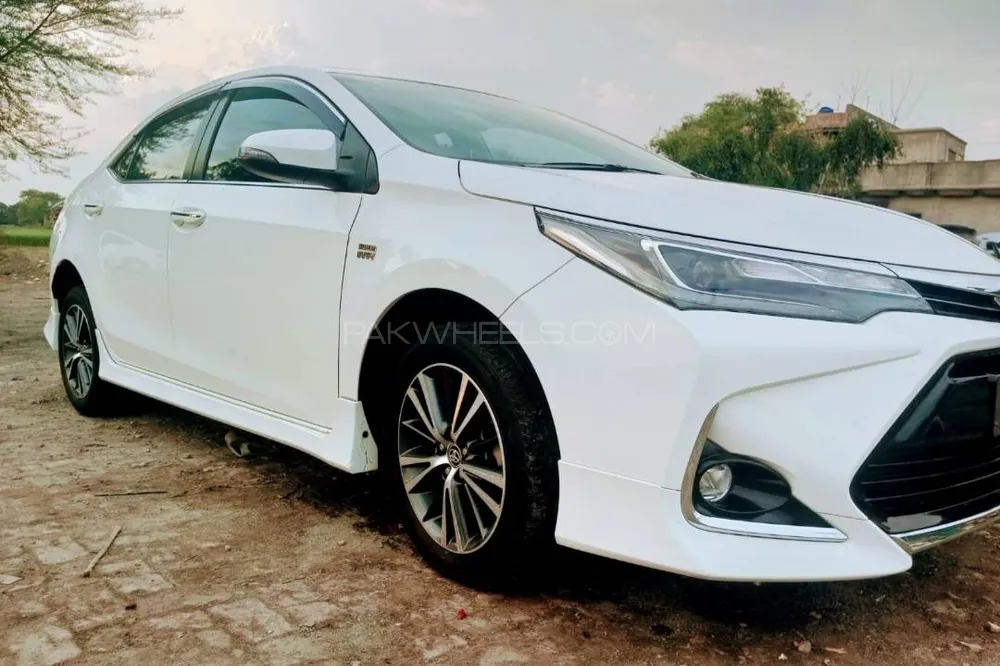 Toyota Corolla 2021 for Sale in Sargodha Image-1