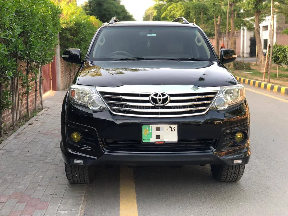 Toyota Fortuner 2013 for Sale in Lahore Image-1