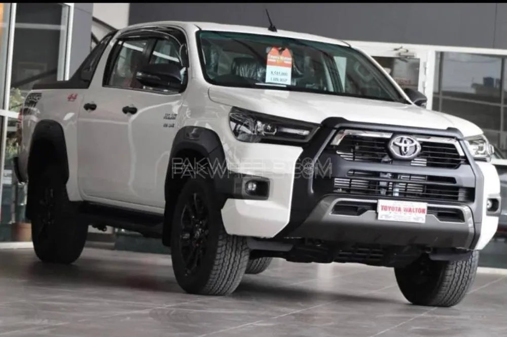 Toyota Hilux 2023 for Sale in Multan Image-1