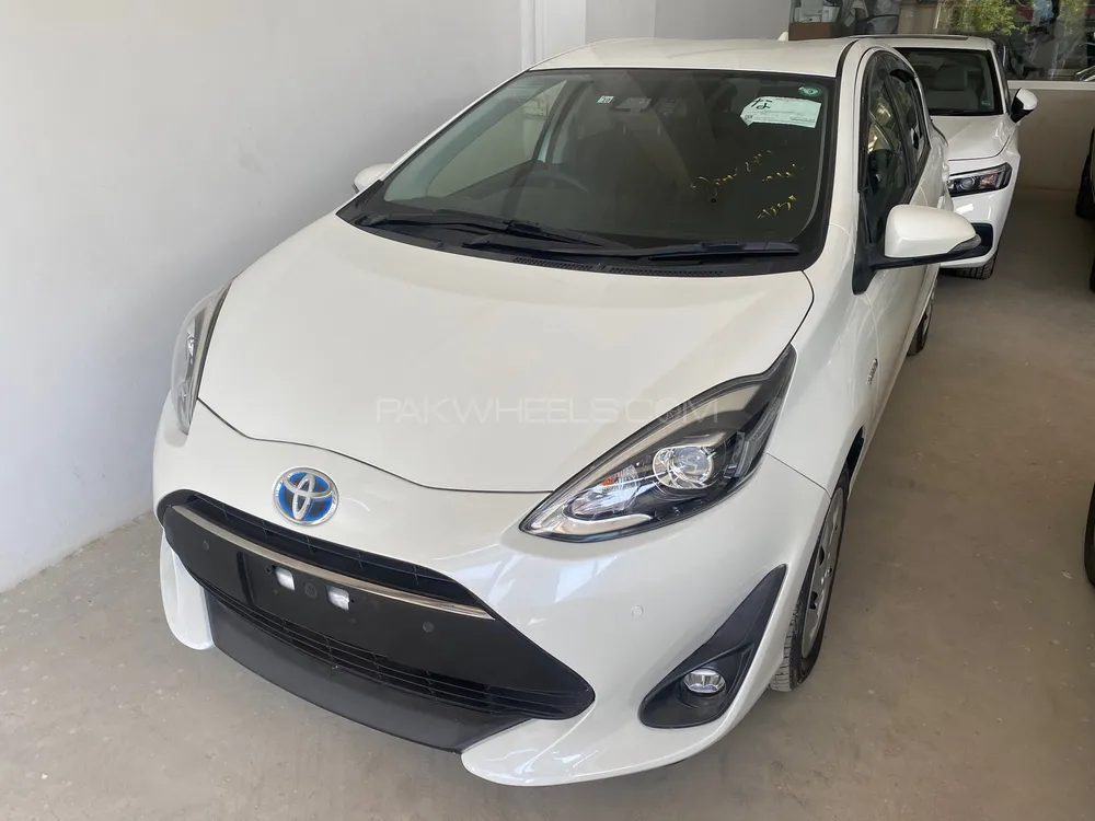 Toyota Aqua 2018 for Sale in Karachi Image-1