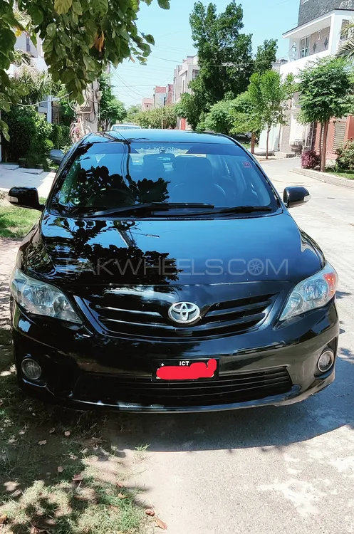 Toyota Corolla 2013 for Sale in Faisalabad Image-1