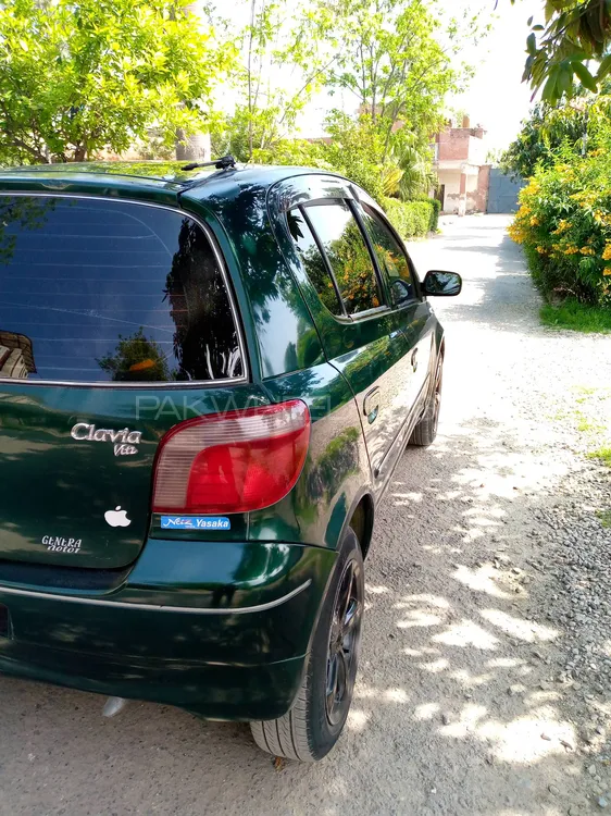 Toyota Vitz 2000 for Sale in Peshawar Image-1