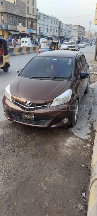 Toyota Vitz 2012 for Sale in Peshawar Image-1