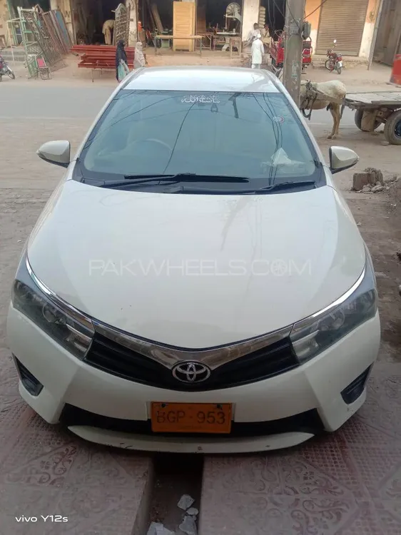 Toyota Corolla 2015 for Sale in Shahpur Saddar Image-1