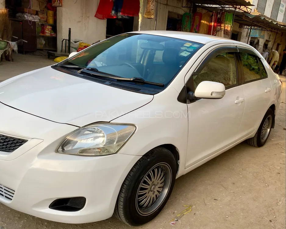 Toyota Belta 2013 for Sale in Lahore Image-1
