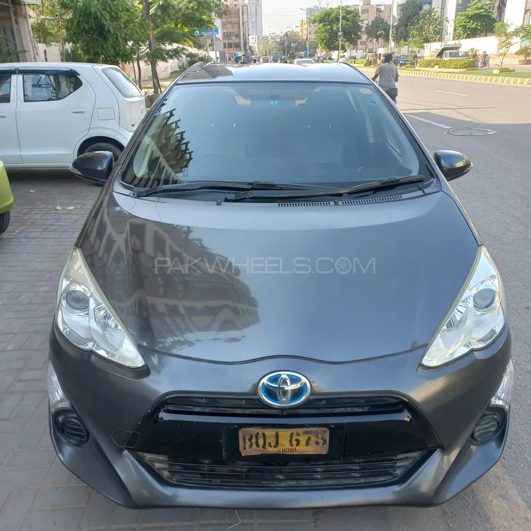 Toyota Aqua 2015 for Sale in Karachi Image-1