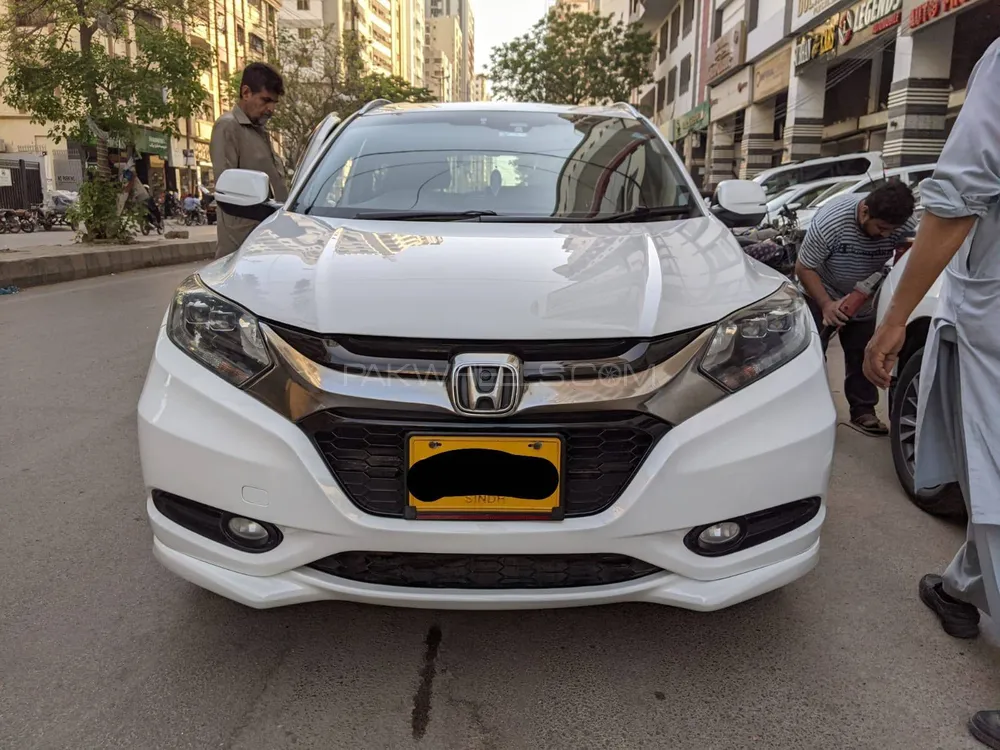 Honda Vezel 2016 for Sale in Karachi Image-1