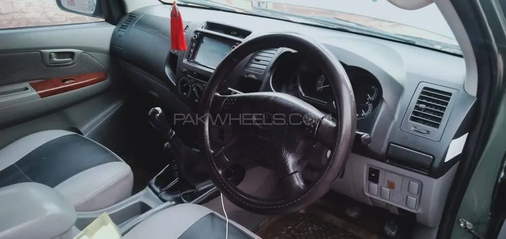 ٹویوٹا ہائیلکس 2011 for Sale in ملتان Image-1