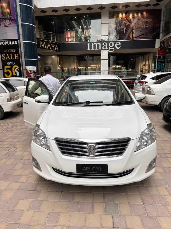 Toyota Premio 2013 for Sale in Peshawar Image-1