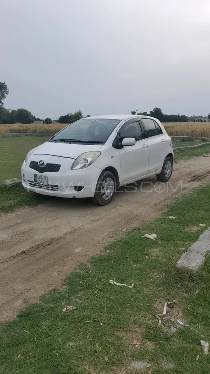 Toyota Vitz 2005 for Sale in Hazro Image-1